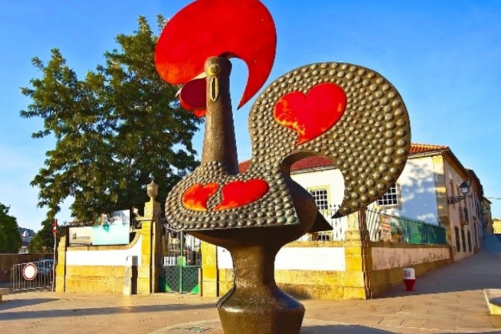 A statue in Barcelos