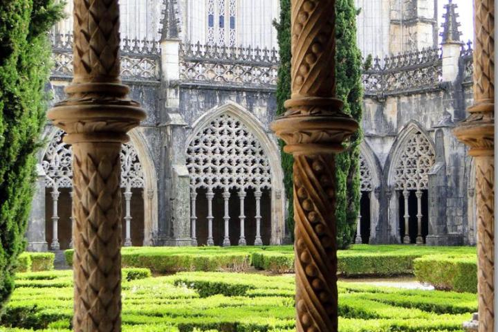 A building in Batalha